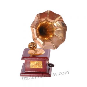 Brass Gramophone Showpiece, 17 CM, Gold, 1 Piece