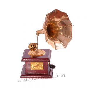 Brass Gramophone Showpiece, 17 CM, Gold, 1 Piece